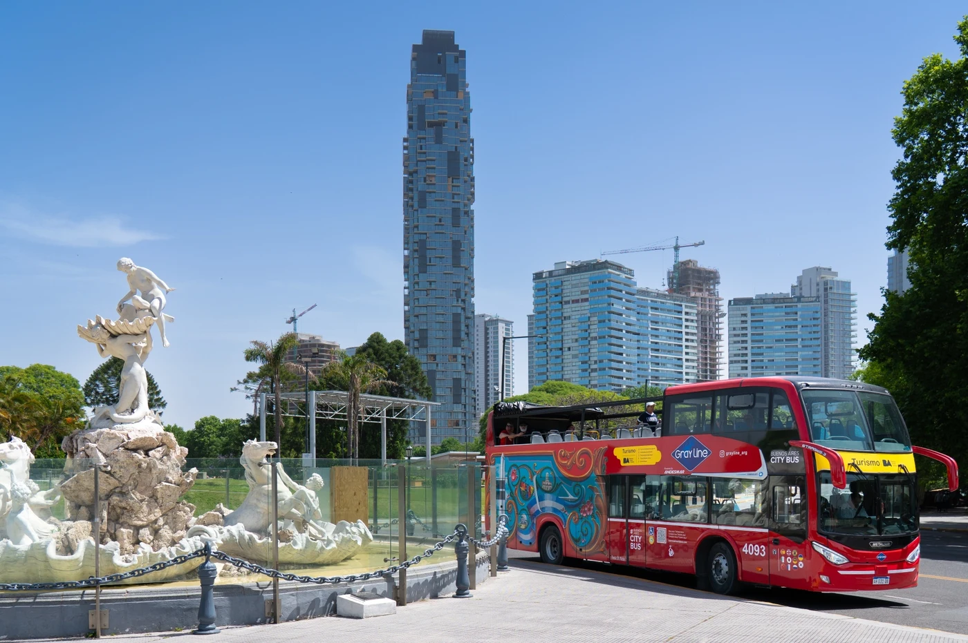 Actividad Bus Turístico Rojo Hop on - Hop off por la ciudad de Buenos Aires