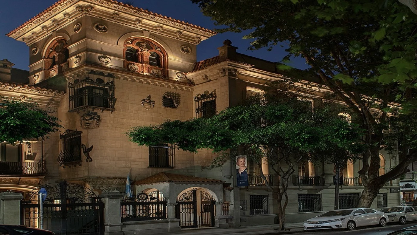 Actividad Museo Evita Restaurante: Recorrido y Gastronomía